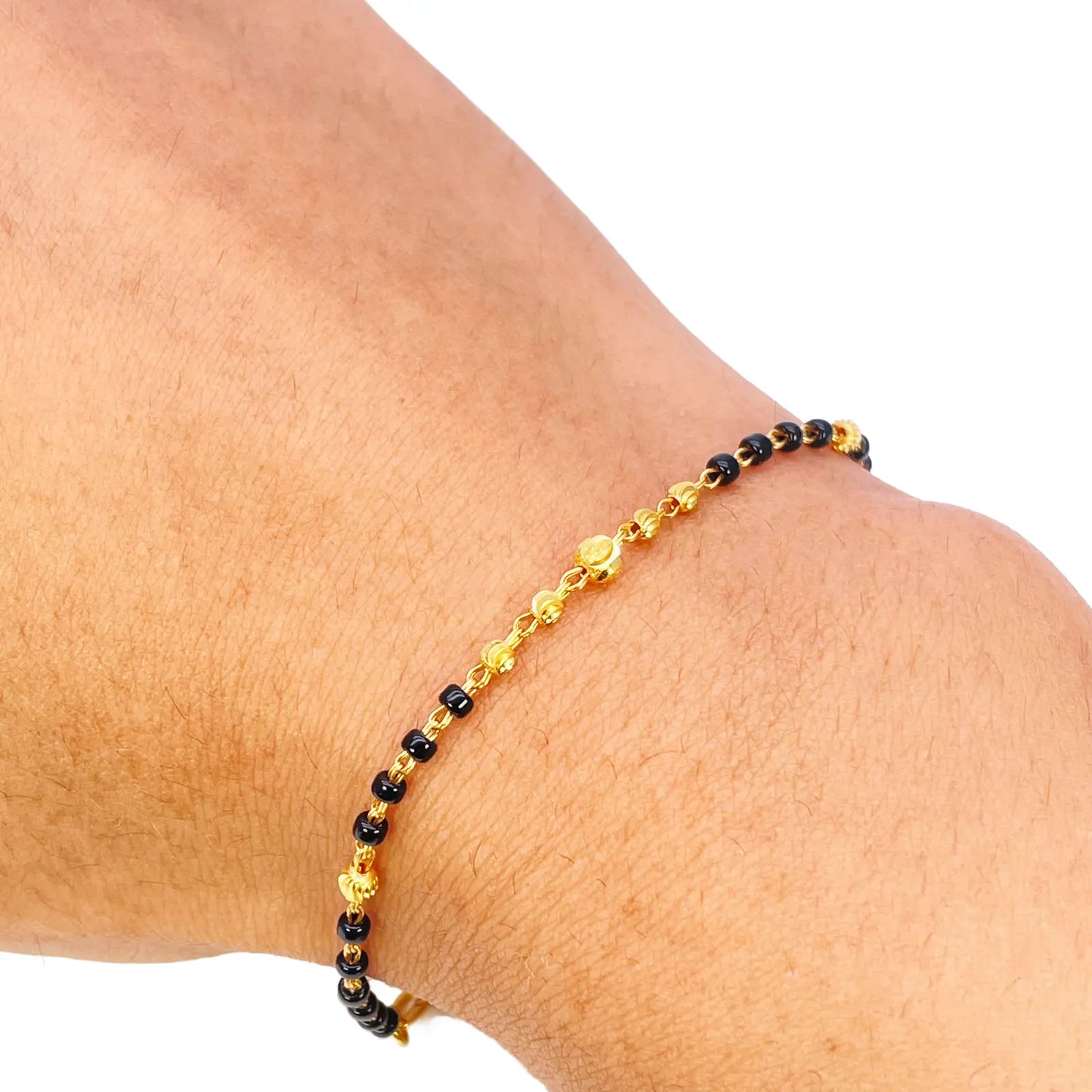 22ct Gold Children?s Nazariya Bracelet with Black & Diamond-Cut Beads (Maniya, Manka) Gold Children's Bracelet