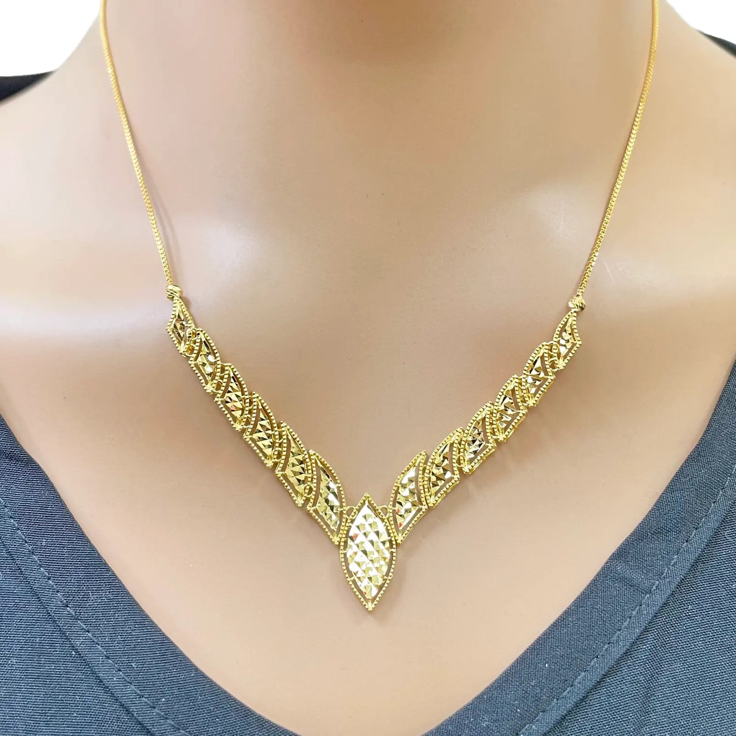 22ct Yellow Gold Diamond-Cut Milgrain Marquise V-Shape Necklace & Earring Set Gold Necklace