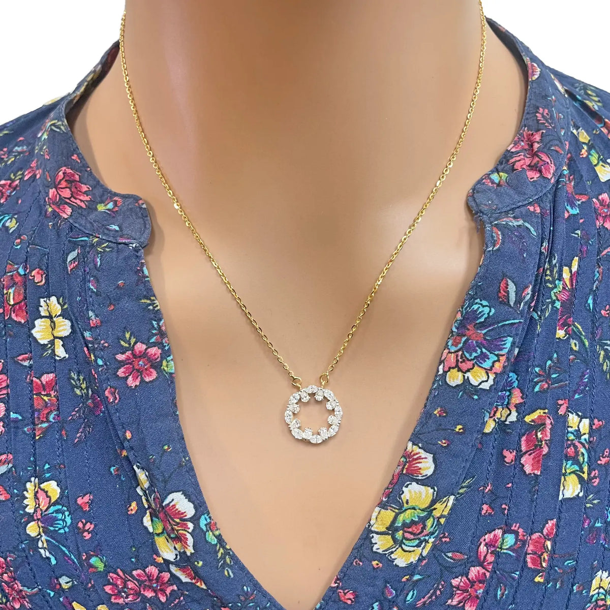 22ct Yellow Gold Ladies Sparkly Cubic Zirconia 17.5 Inch Necklace & Stud Earrings Set