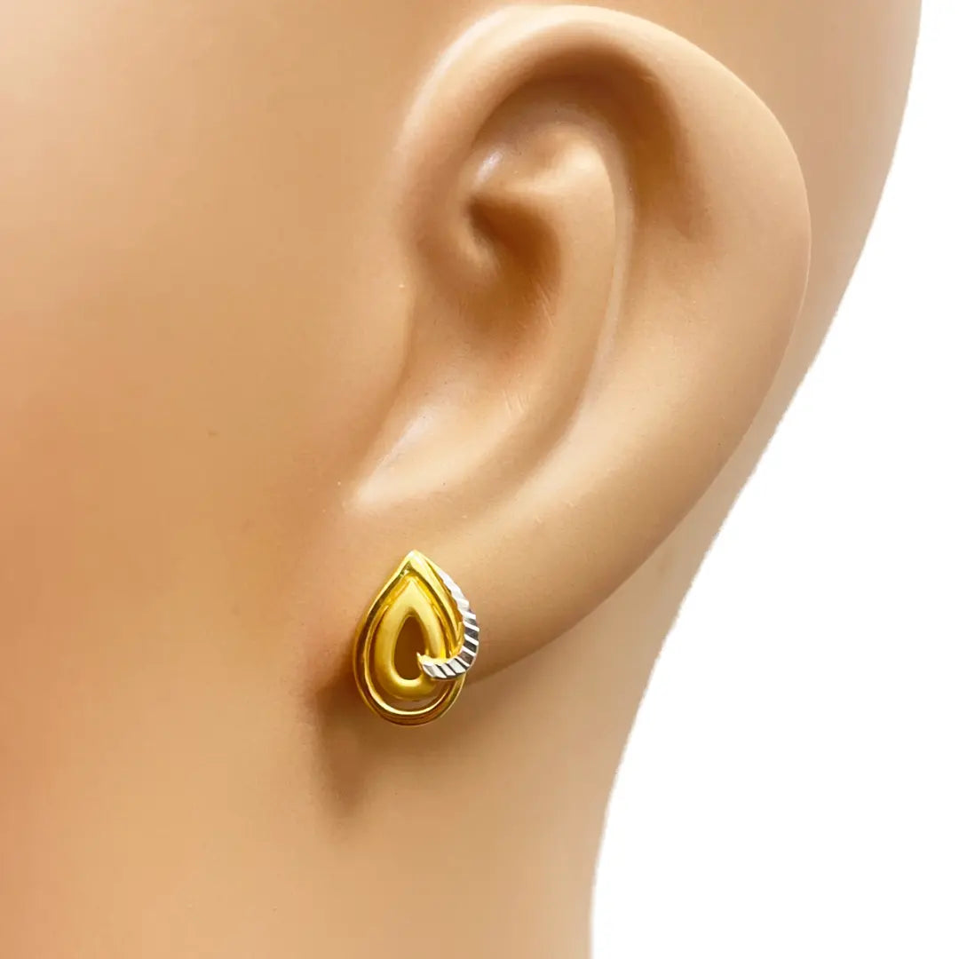 22ct Yellow Gold Leaf Design Stud Earrings Gold earring