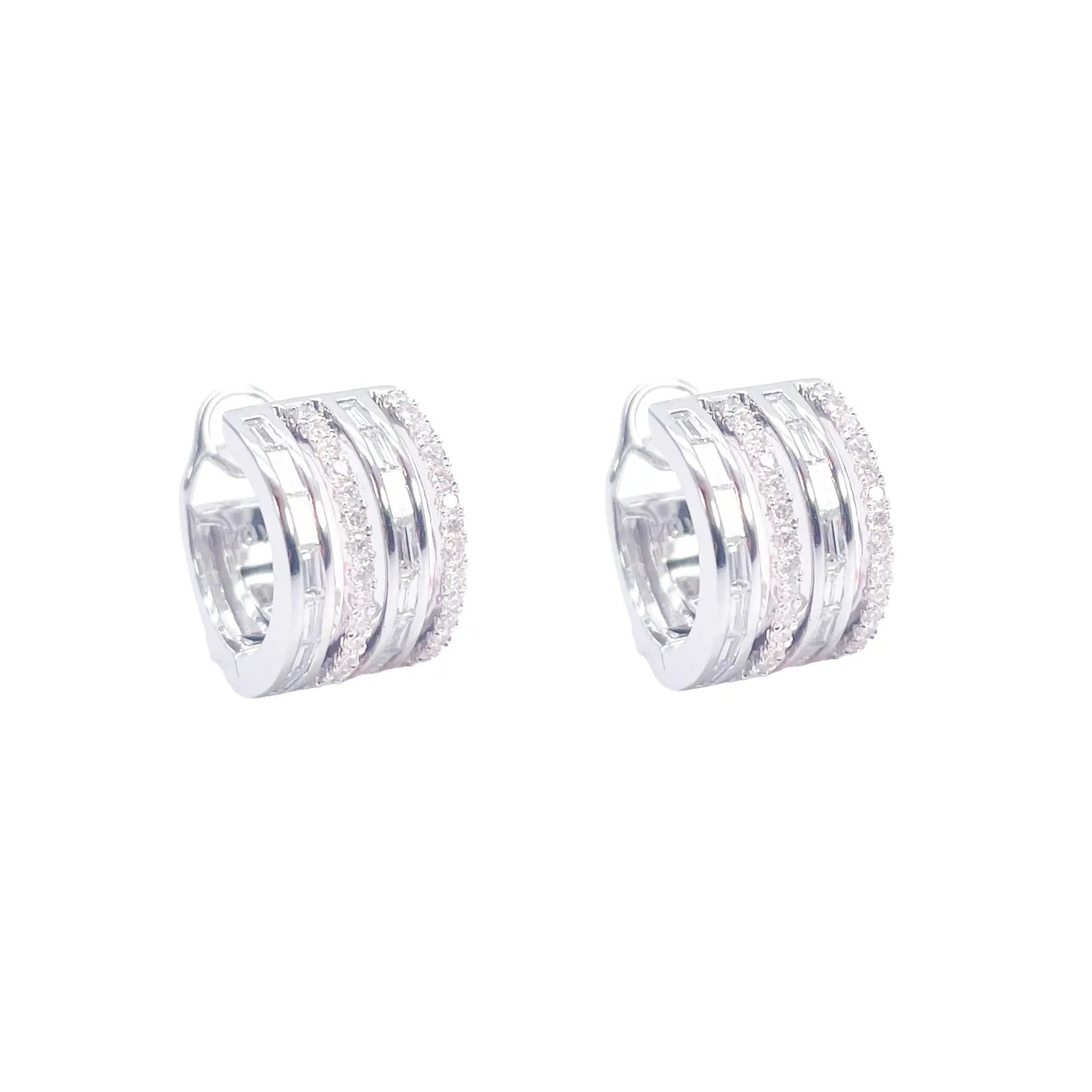 18ct Gold Diamond Hoop 0.55ct Natural Baguette & Round Huggie Earrings 9mm 