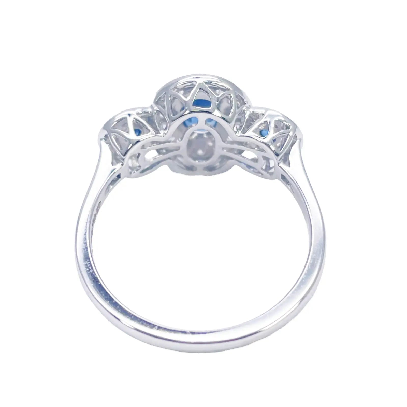 18ct Gold Natural Sapphire Diamond Halo Ring Round & Oval Cut 0.95ct  Diamond Ring