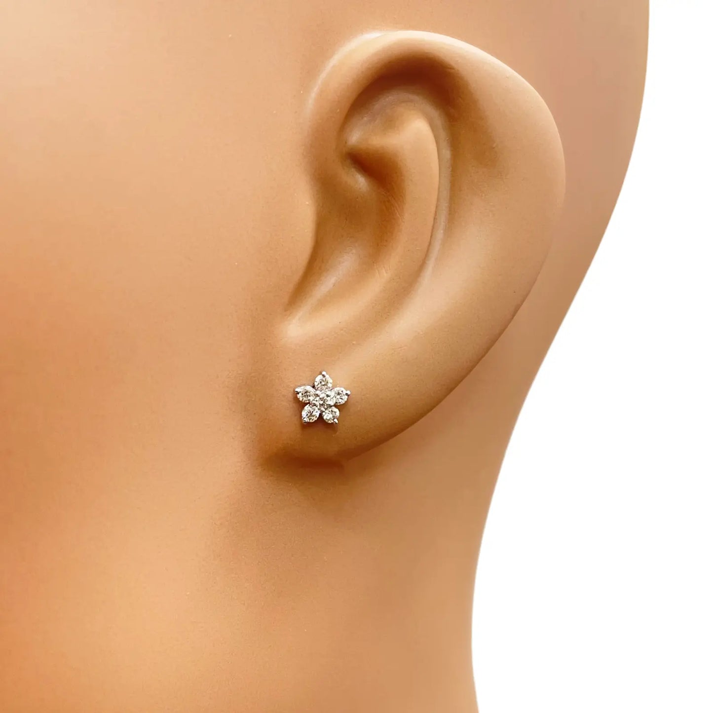 18ct White Gold Diamond Stud Flower Shaped Earrings 0.25ct 