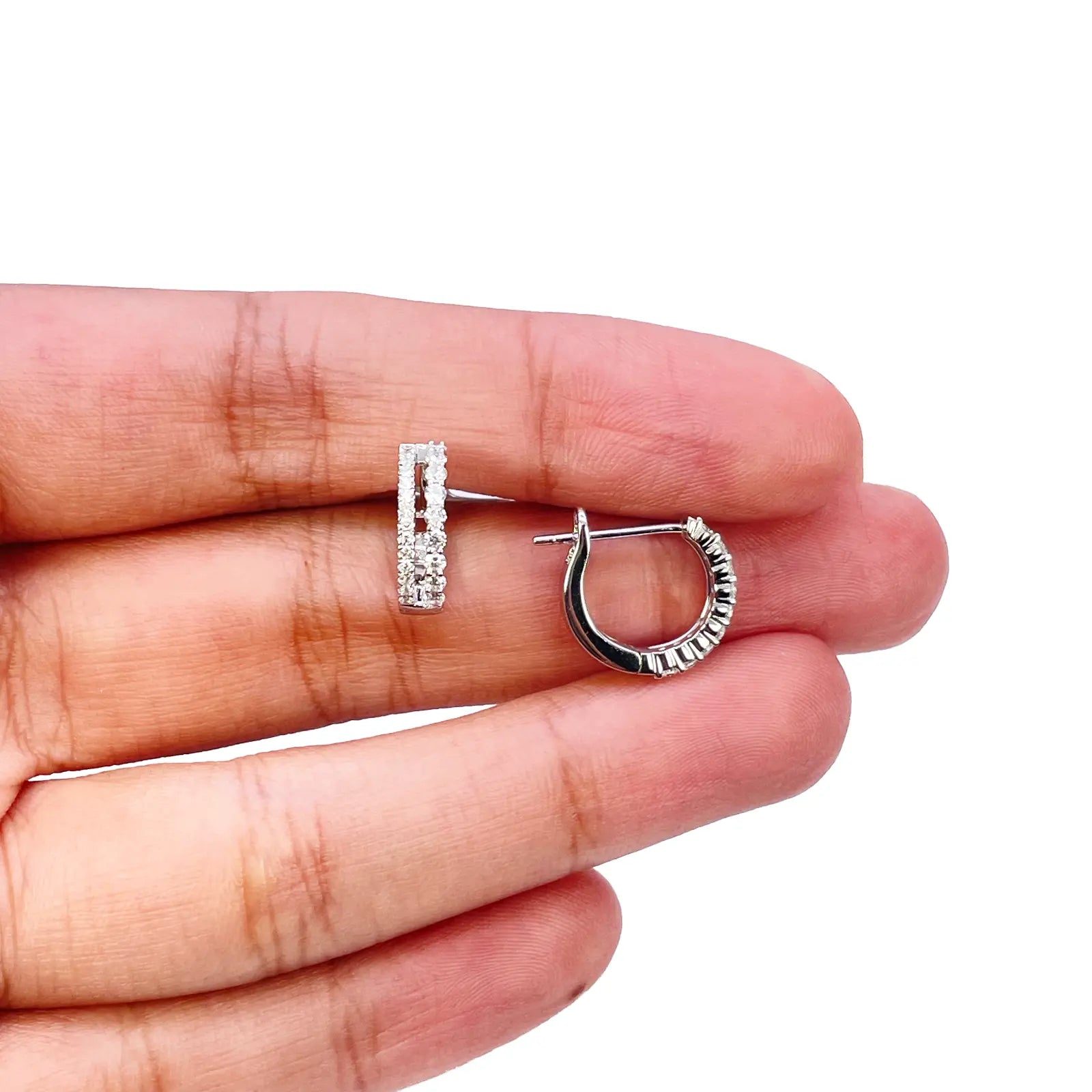 18ct White Gold Natural Diamond 0.37ct Hoop Huggies Earrings 9mm Diameter 