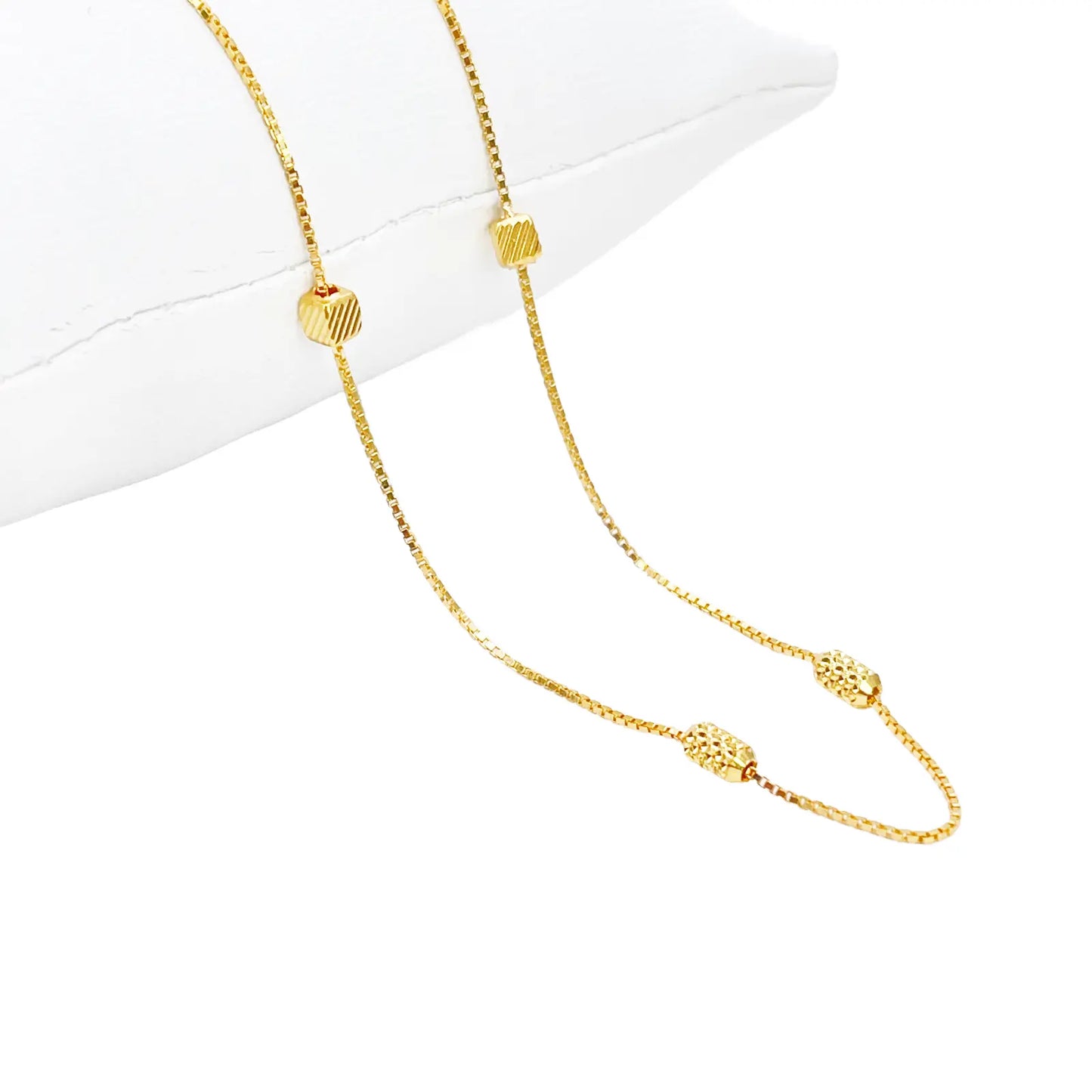 22ct Gold Beaded Necklace Diamond Cut Cube & Rounded Beads Box Chain 16 Inches 