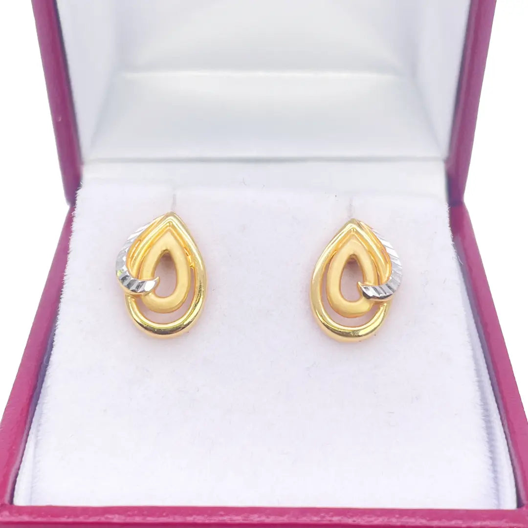 22ct Yellow Gold Leaf Design Stud Earrings  Gold earring