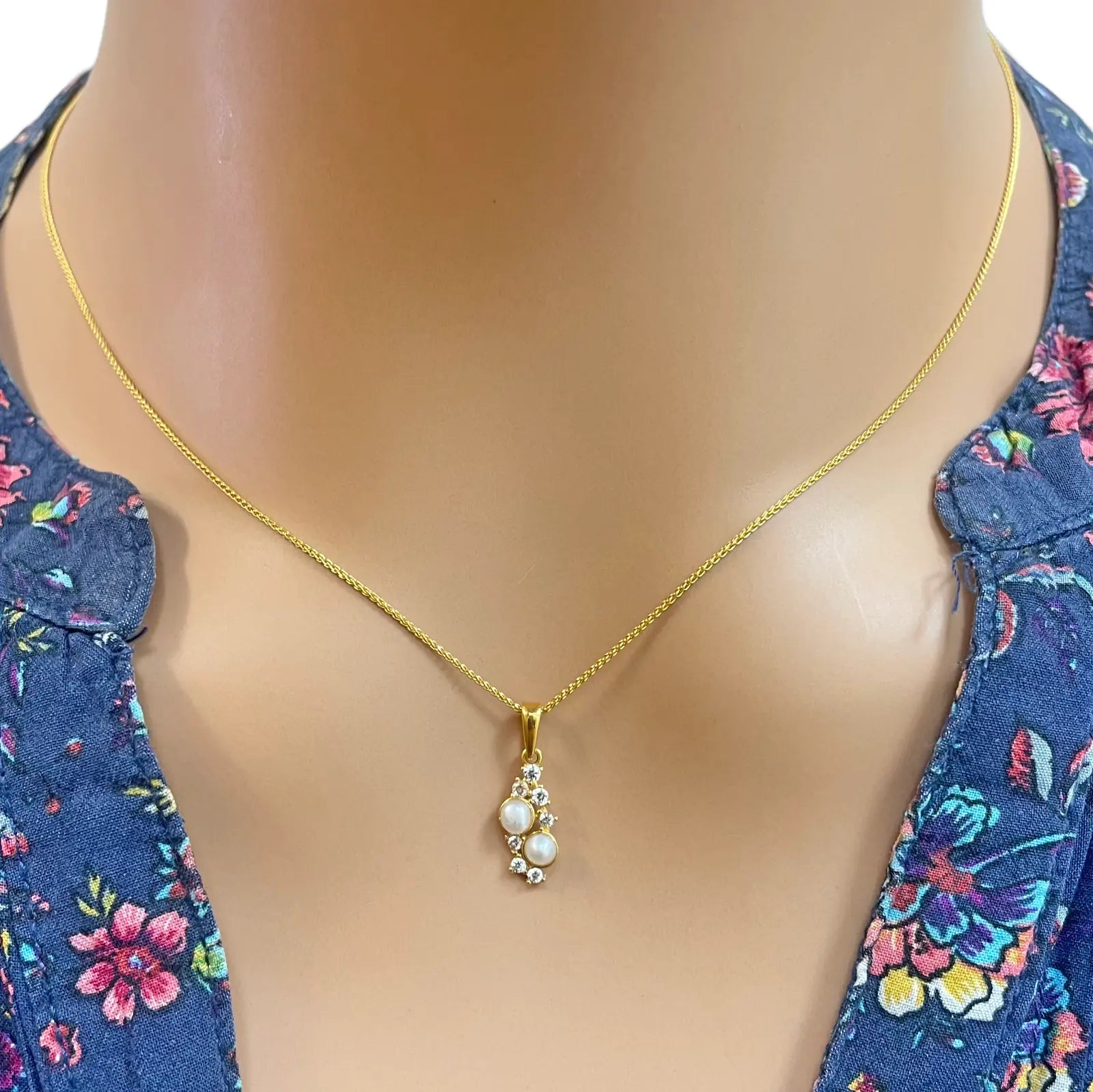 22ct Yellow Gold Round Freshwater Pearl Bubble Pendant and Matching Earrings Set 