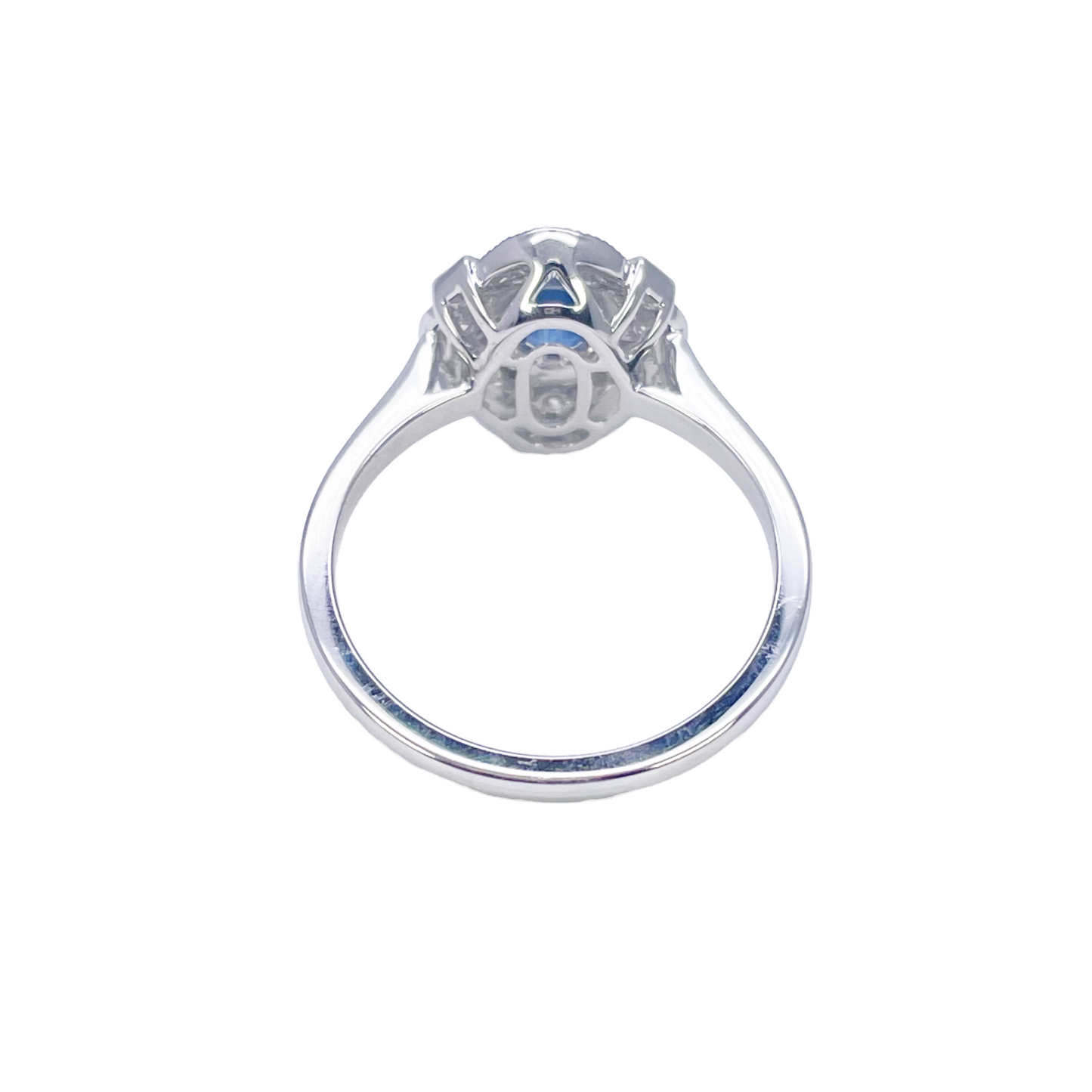 18ct White Gold Oval Blue Sapphire & Diamond Cluster Milgrain Ring 0.65ct