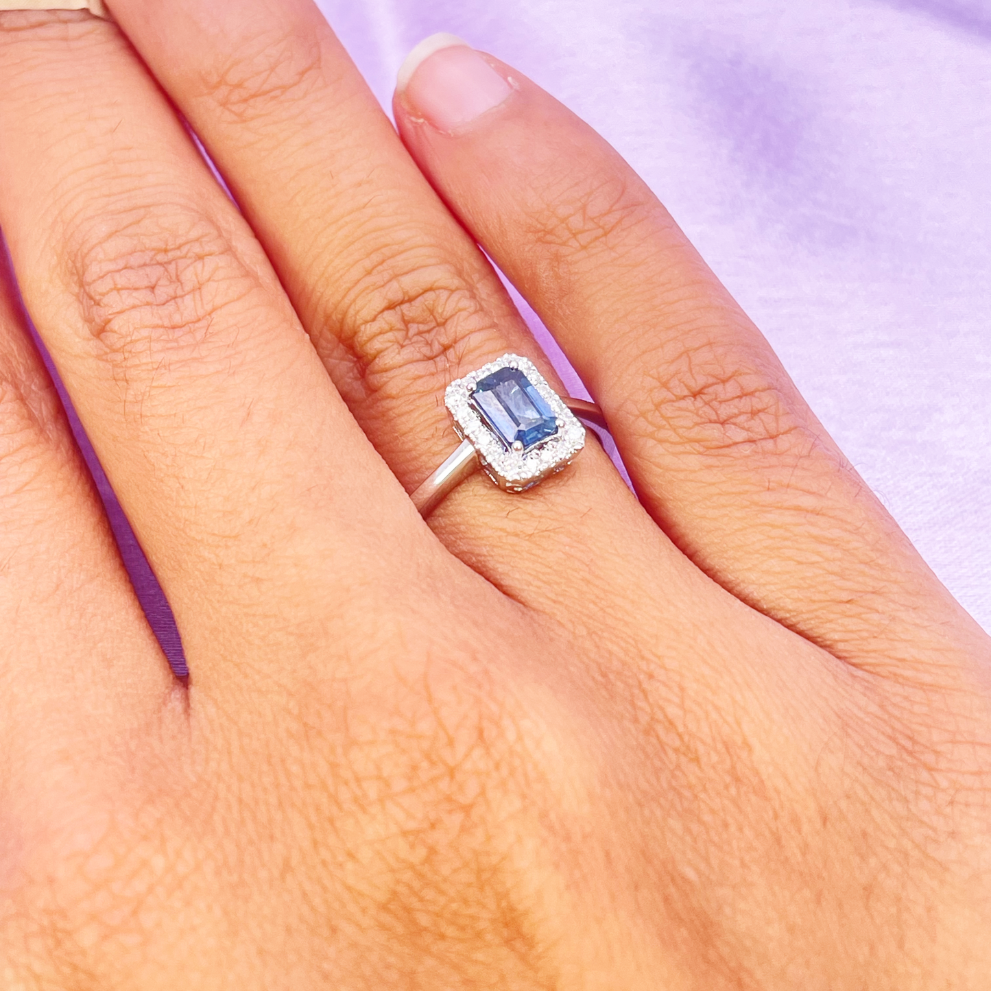 18ct White Gold Emerald Cut Blue Sapphire & Diamond Halo Ring 0.79ct