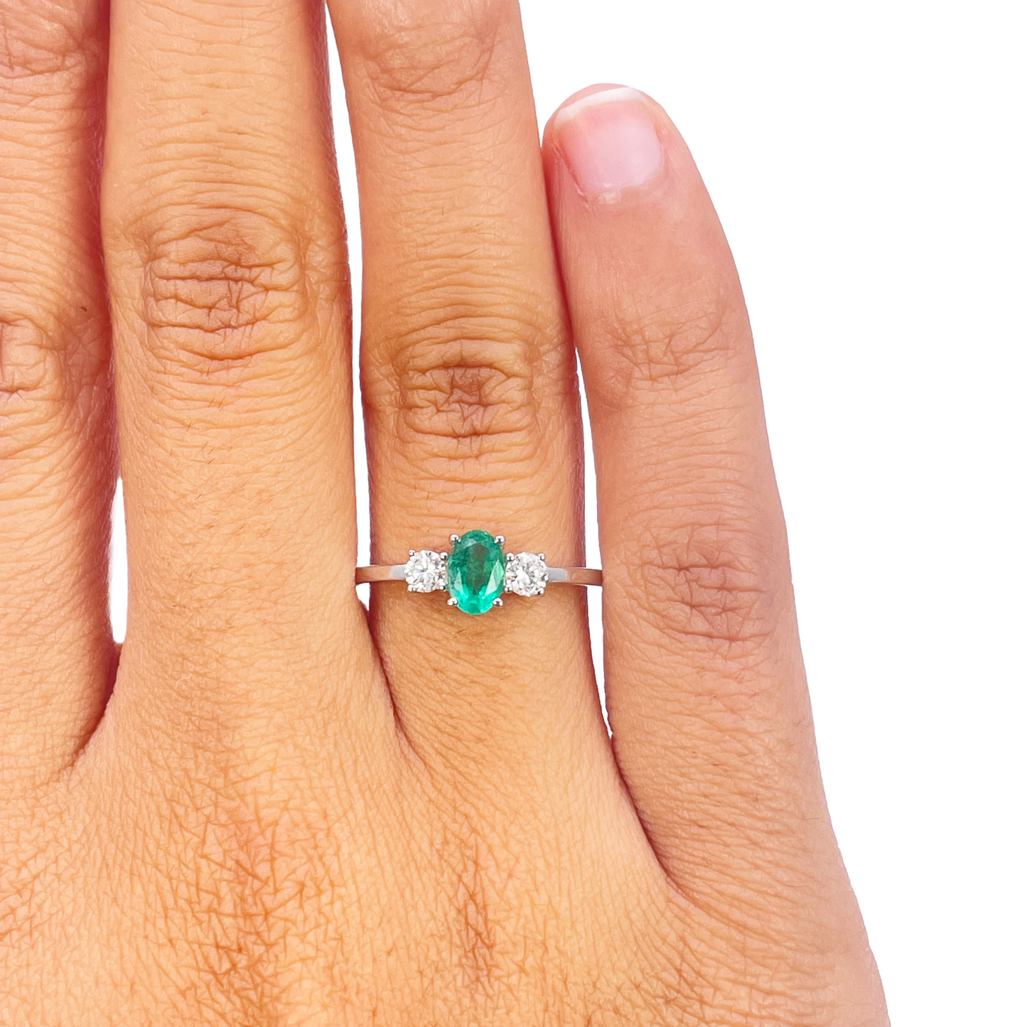 18ct Gold Emerald Diamond Ring Natural Round & Oval Cut Three-Stone 0.60ct
