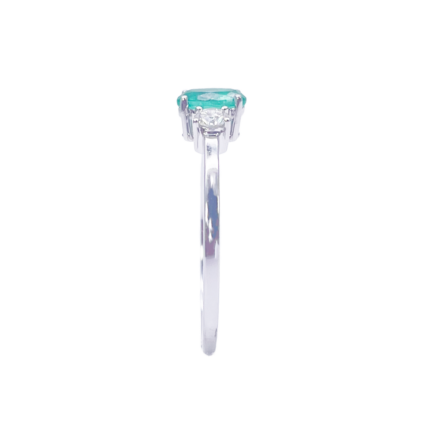 18ct Gold Emerald Diamond Ring Natural Round & Oval Cut Three-Stone 0.60ct
