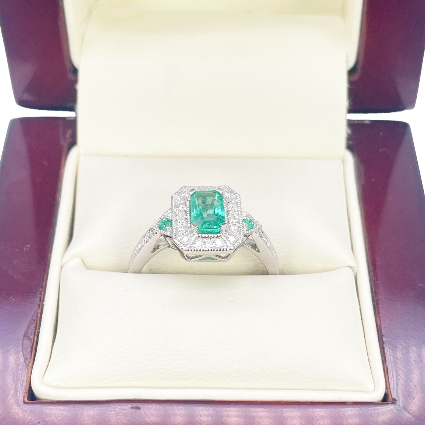 18ct Gold Natural Emerald Diamond Ring Round & Emerald Cut 0.80ct