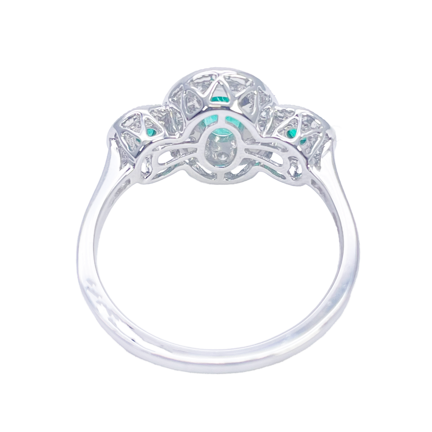 18ct Gold Natural Emerald Diamond Ring Round & Oval Cut 0.80ct