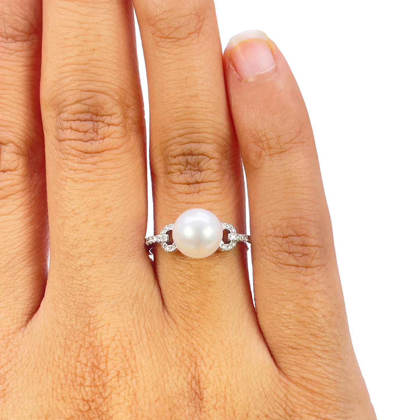 18ct Gold Freshwater Pearl Diamond Ring Natural Round 0.10ct