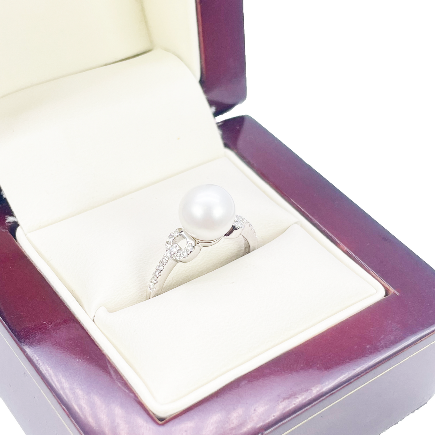 18ct Gold Freshwater Pearl Diamond Ring Natural Round 0.10ct