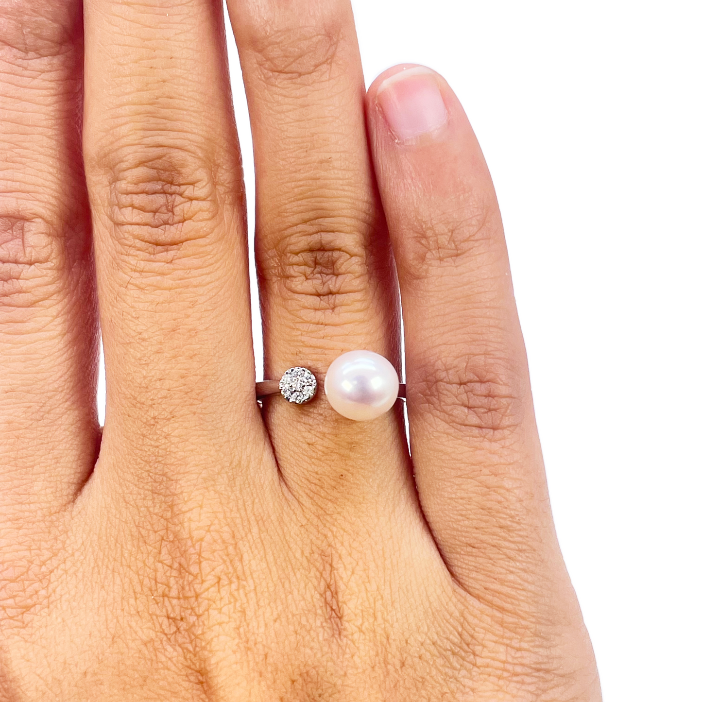 18ct Gold Freshwater Pearl Diamond Ring Natural Round 0.05ct