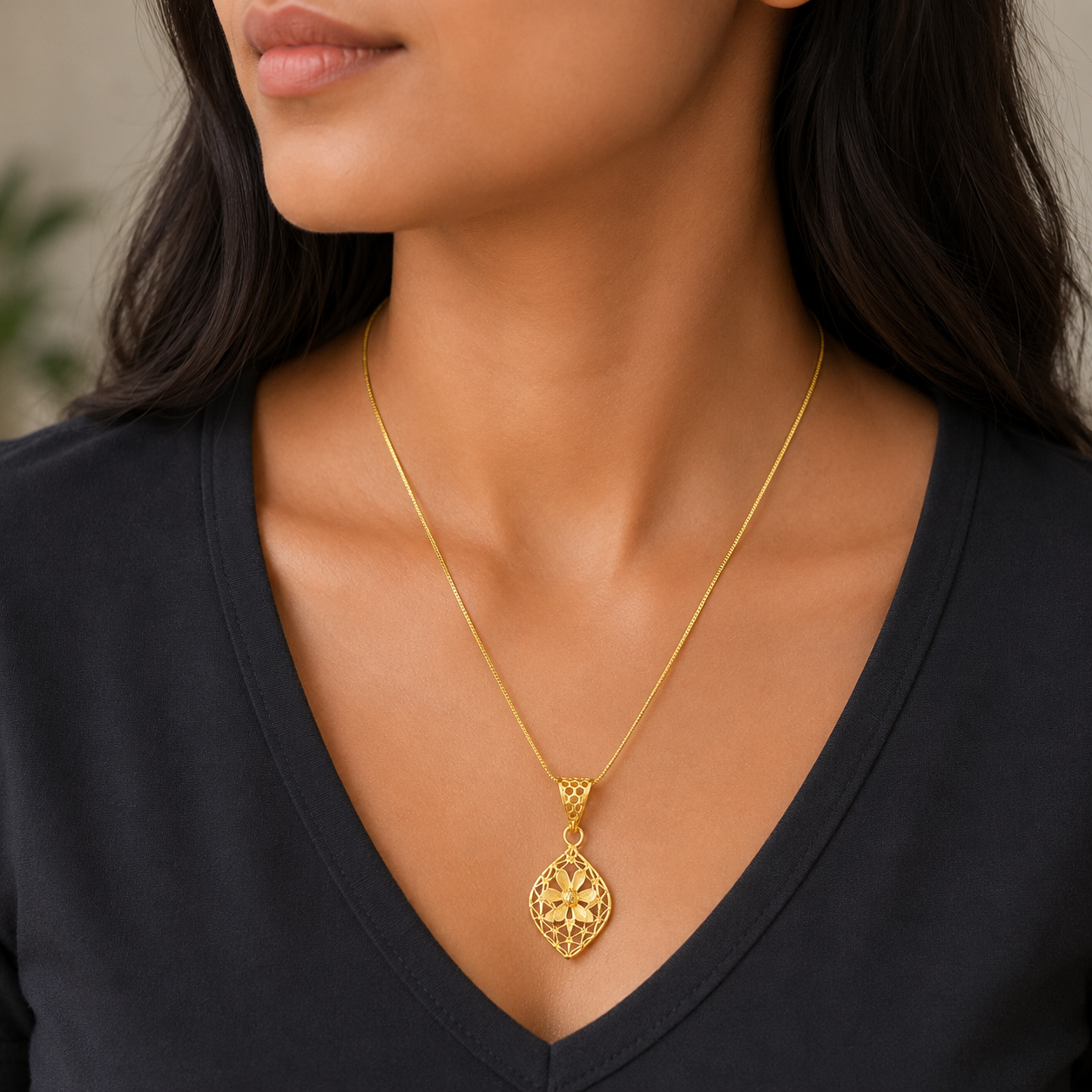 22ct Yellow Gold Diamond Cut Geometric Mesh Rhombus Daisy Pendant