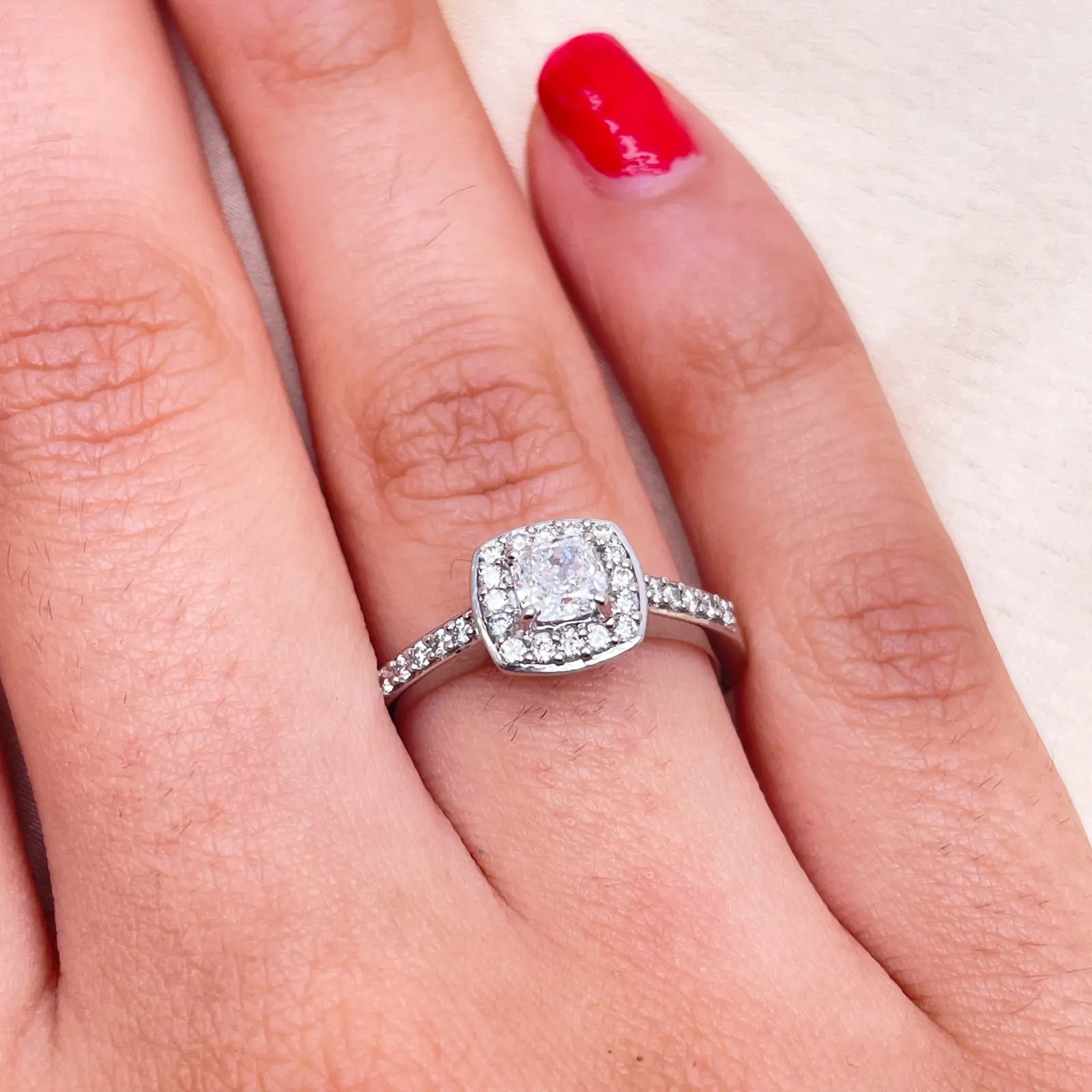 18ct White Gold 4-Claw Cushion Natural Diamond Halo Engagement Ring 0.60ct GIA  Diamond Ring
