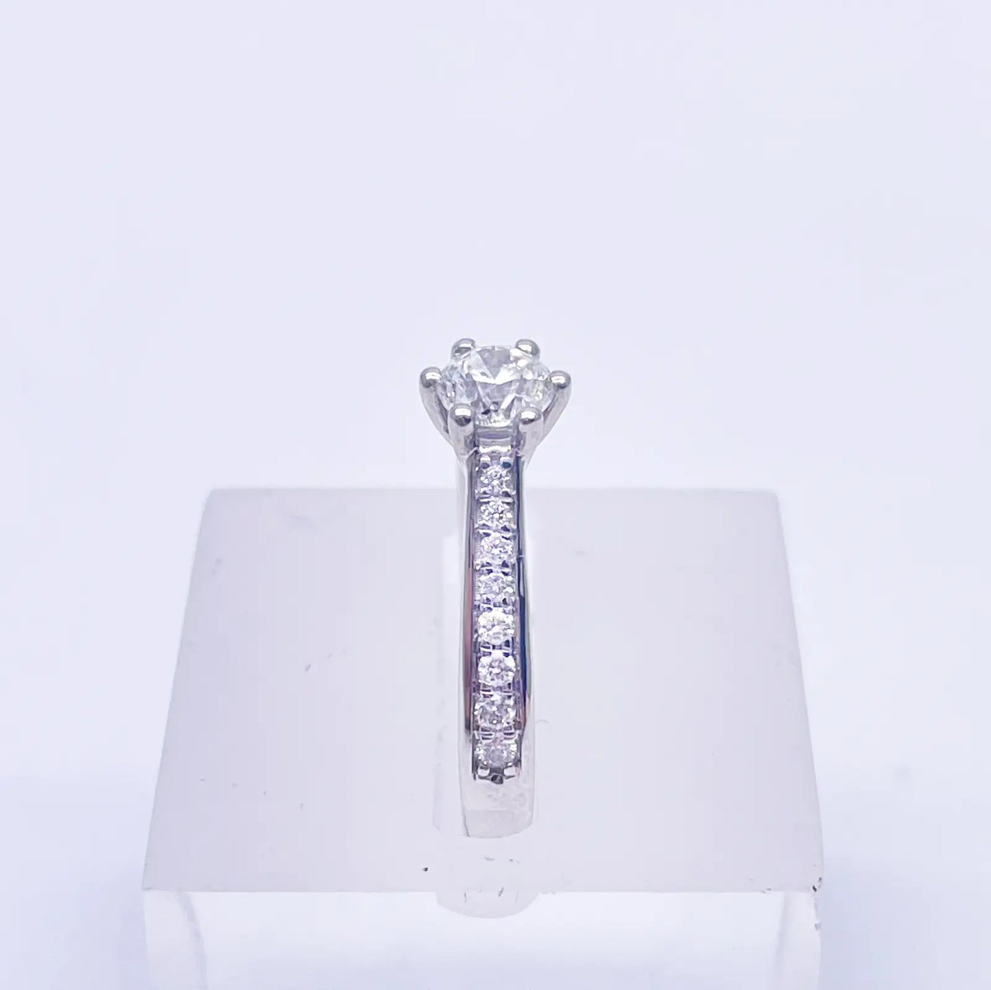 18ct White Gold 6-Claw Solitaire Natural Diamond  Engagement Ring 0.70ct 