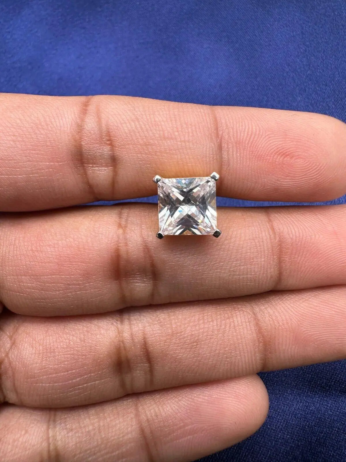 22ct Yellow Gold Square Style Cubic Zirconia Men's Stud Earrings, 2.35gm 